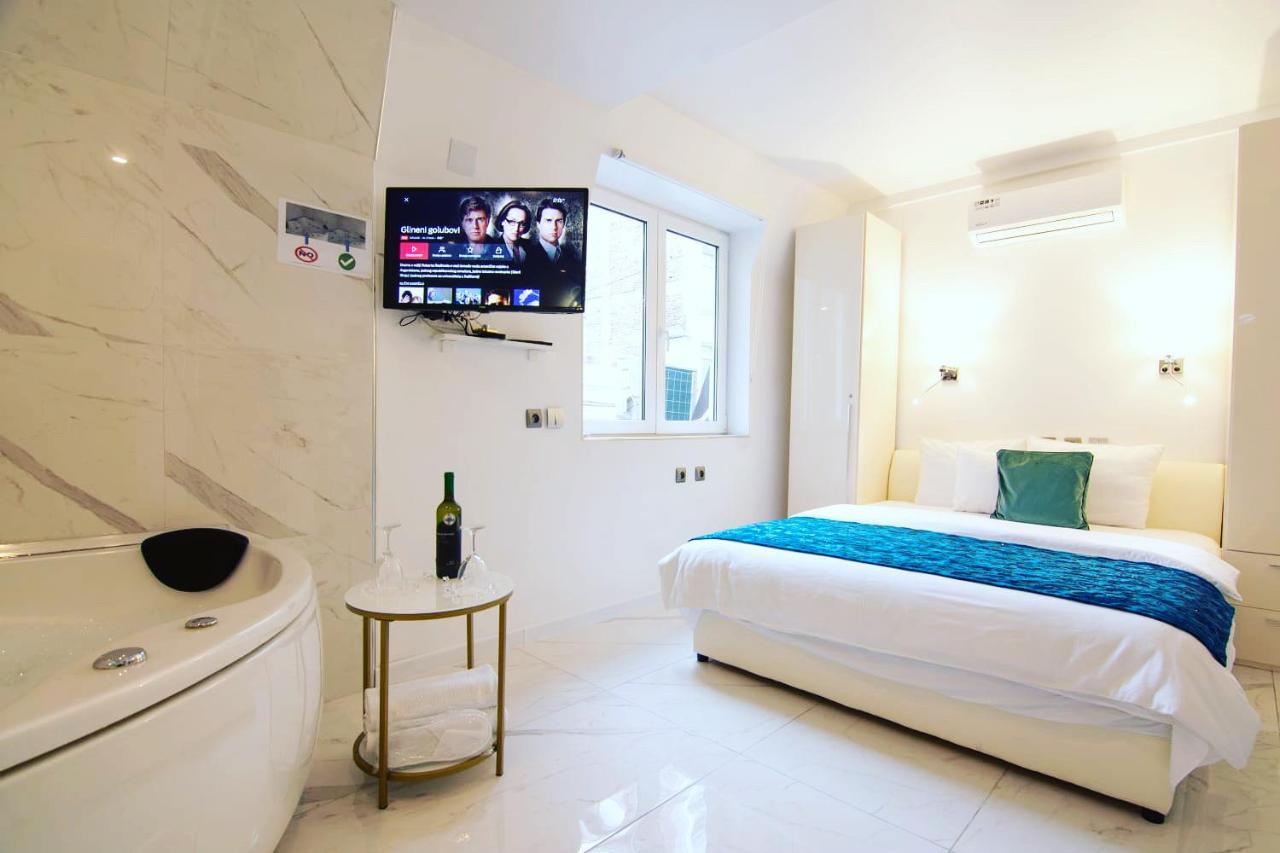 Lumiere Luxe Suites Белград Экстерьер фото