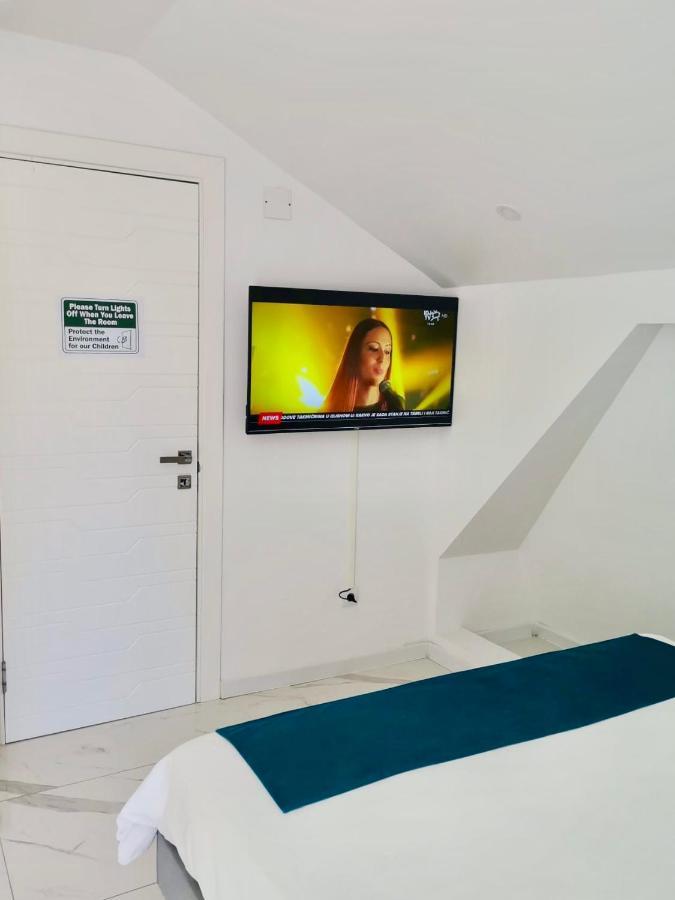 Lumiere Luxe Suites Белград Экстерьер фото